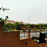 Apartment With Garden And Parking
