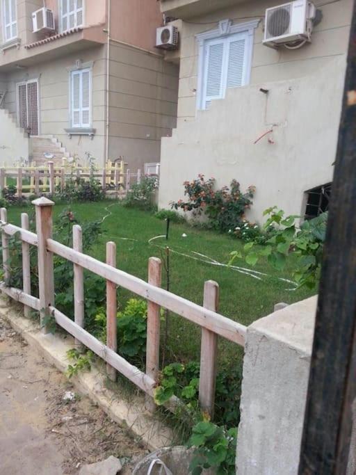 With Garden And Parking Apartment *